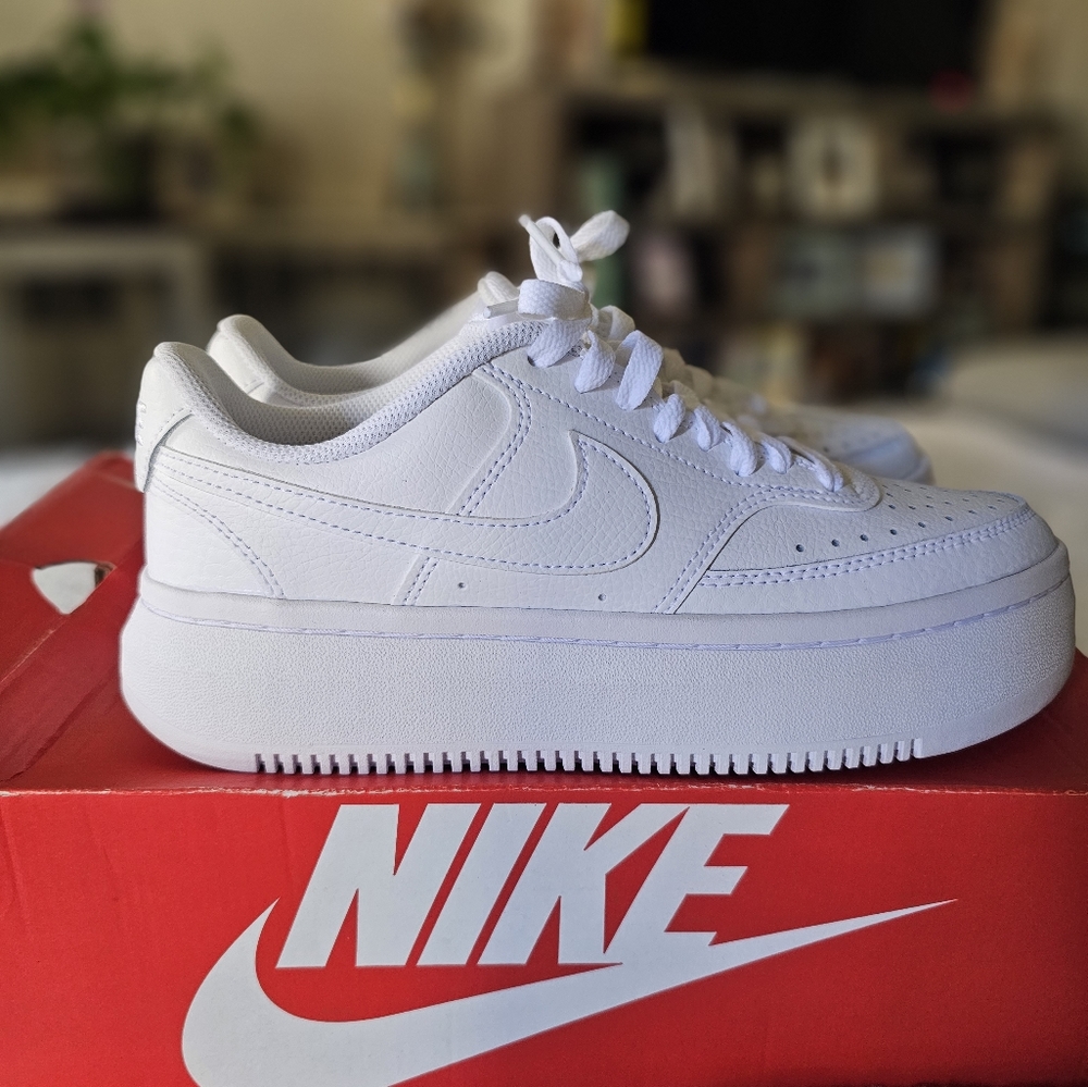 Nike Court Vision Alta